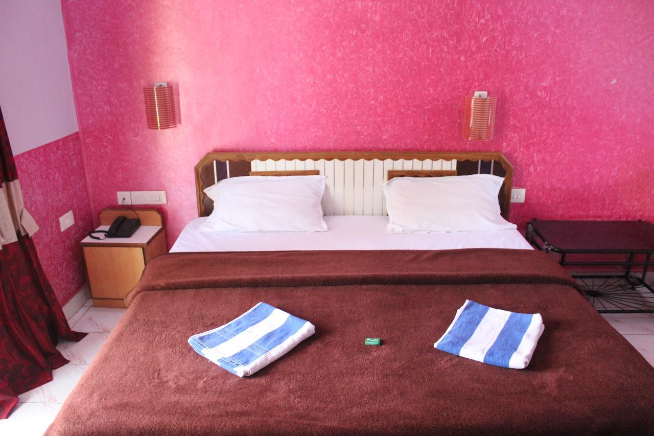 Hotel Natasha 파나지 외부 사진
