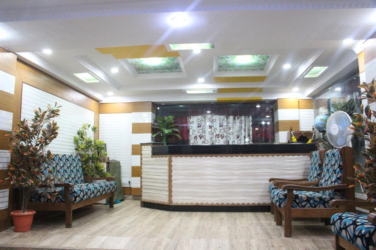 Hotel Natasha 파나지 외부 사진